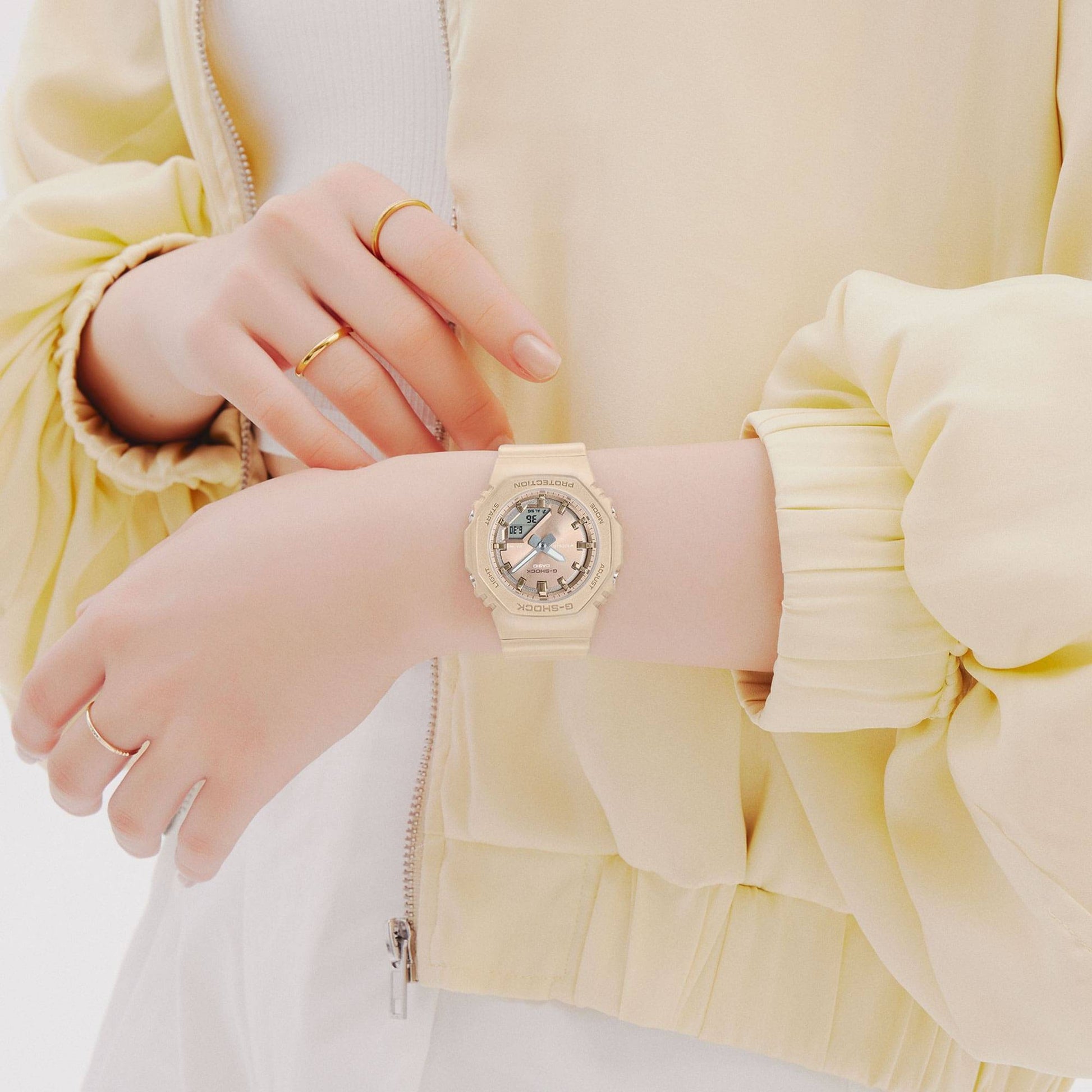 G-Shock WOMEN GMAP2100ST9A