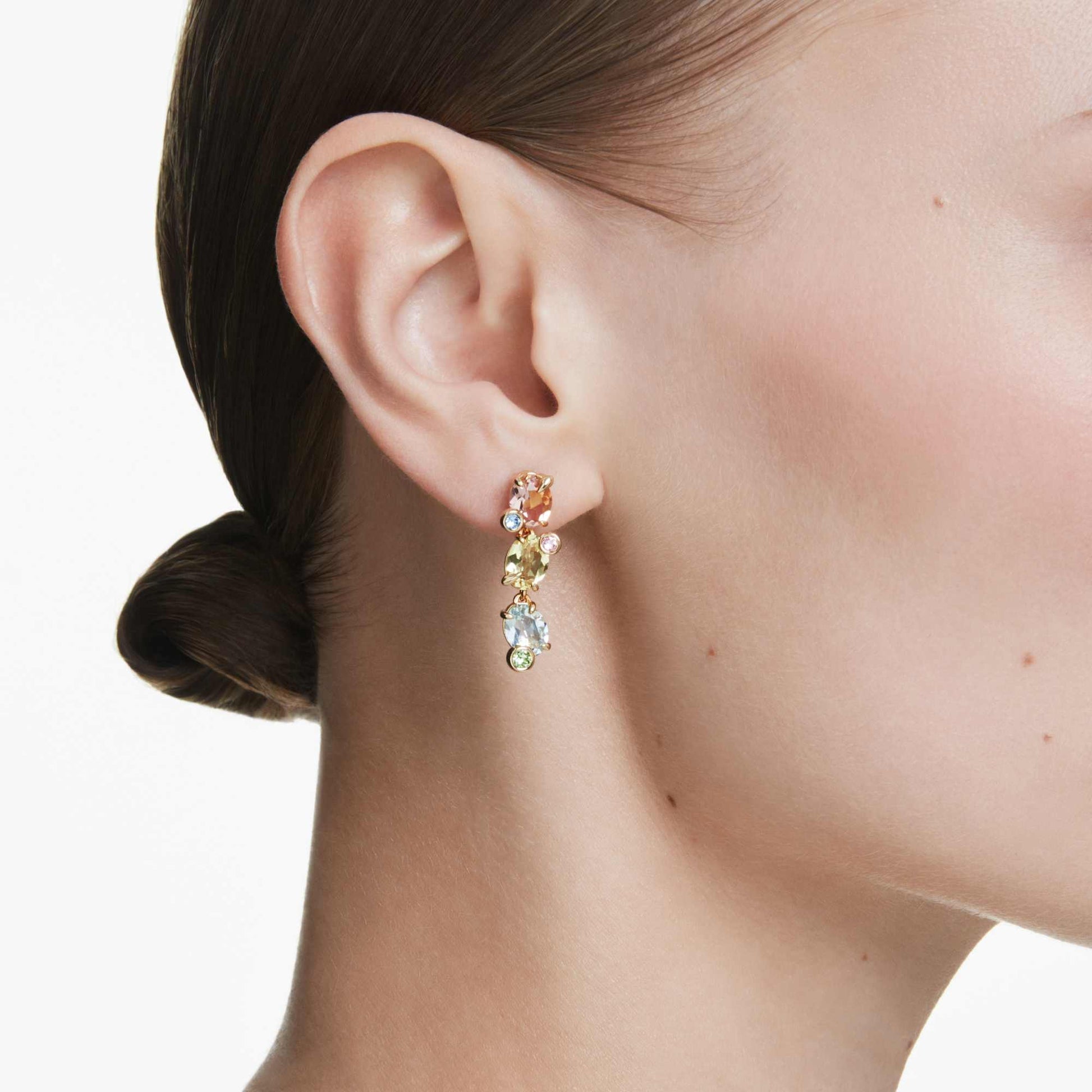 Swarovski Gema drop earrings Asymmetrical design, Mixed cuts, Multicolored, Gold-tone plated 5714815