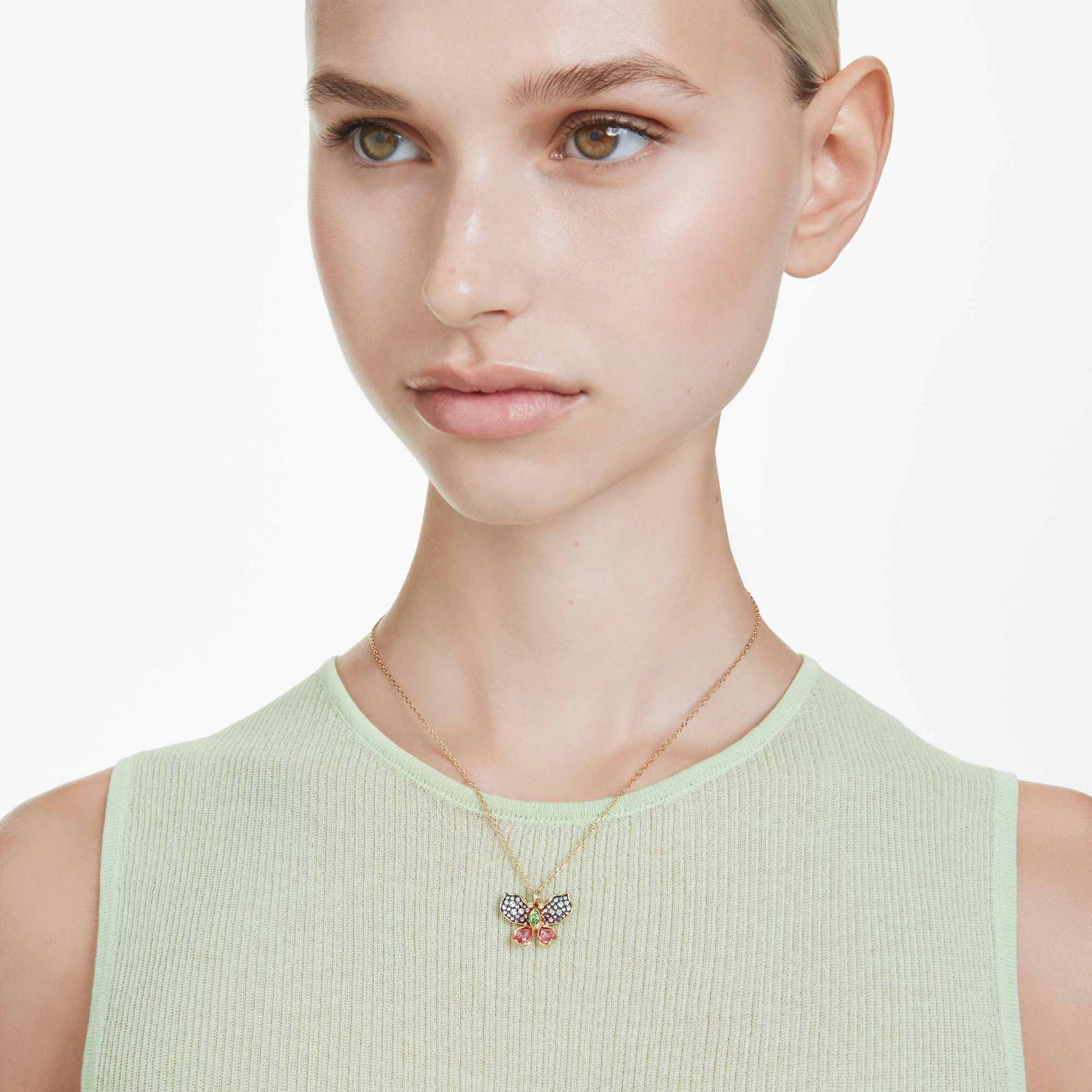 Swarovski Idyllia pendant Mixed cuts, Pavé, Butterfly, Multicolored, Gold-tone plated 5709950