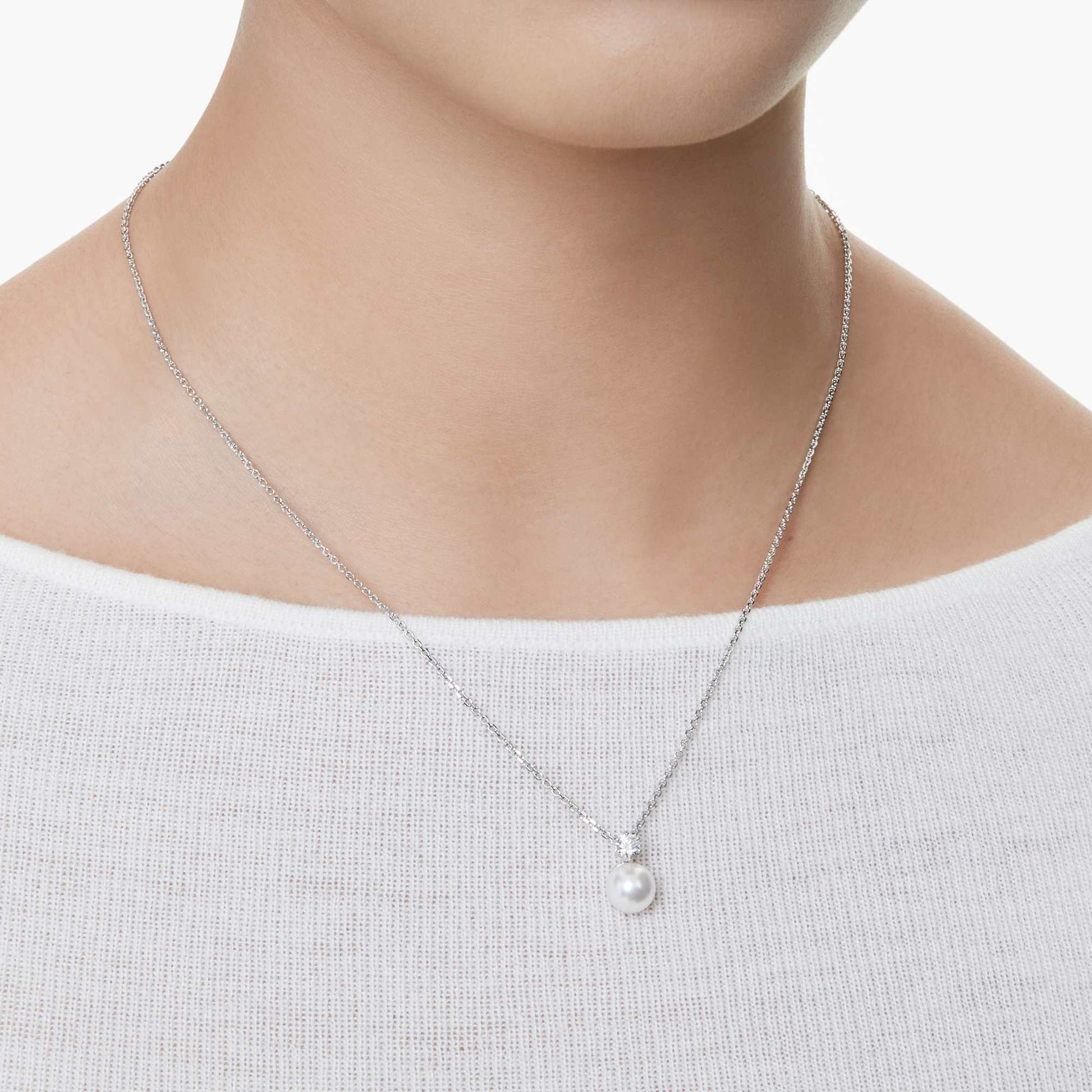 Swarovski Jewelry Matrix pendant Crystal pearl, Round cut, White, Rhodium plated 5693897