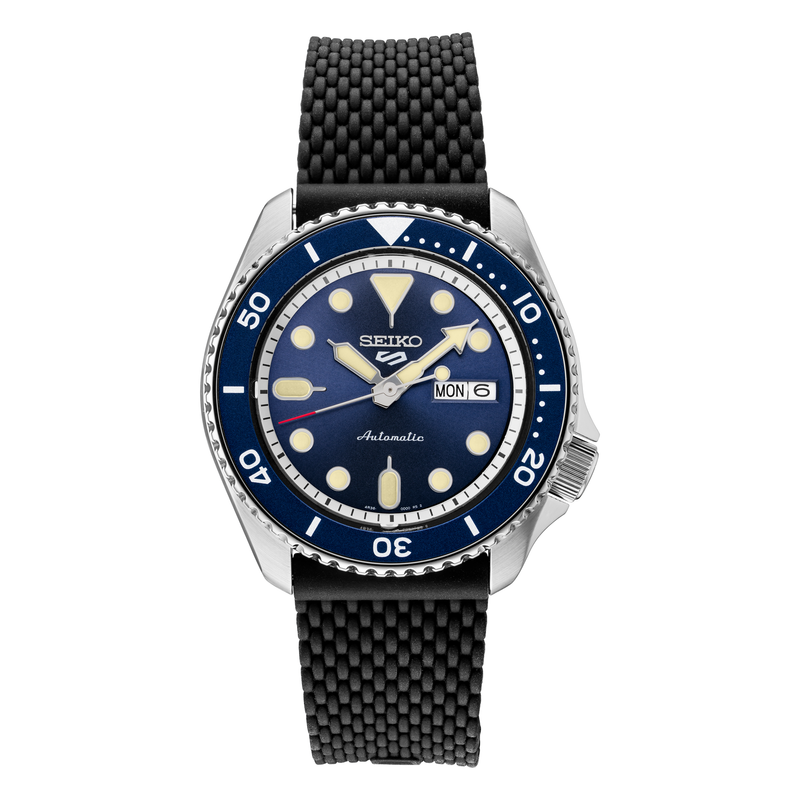 Seiko 5 Sports SRPD93, full watch front view