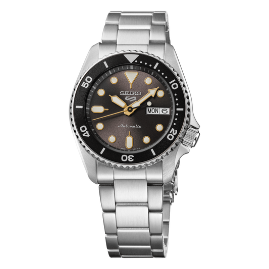 Seiko 5 Sports SKX SRPL79, complete watch view