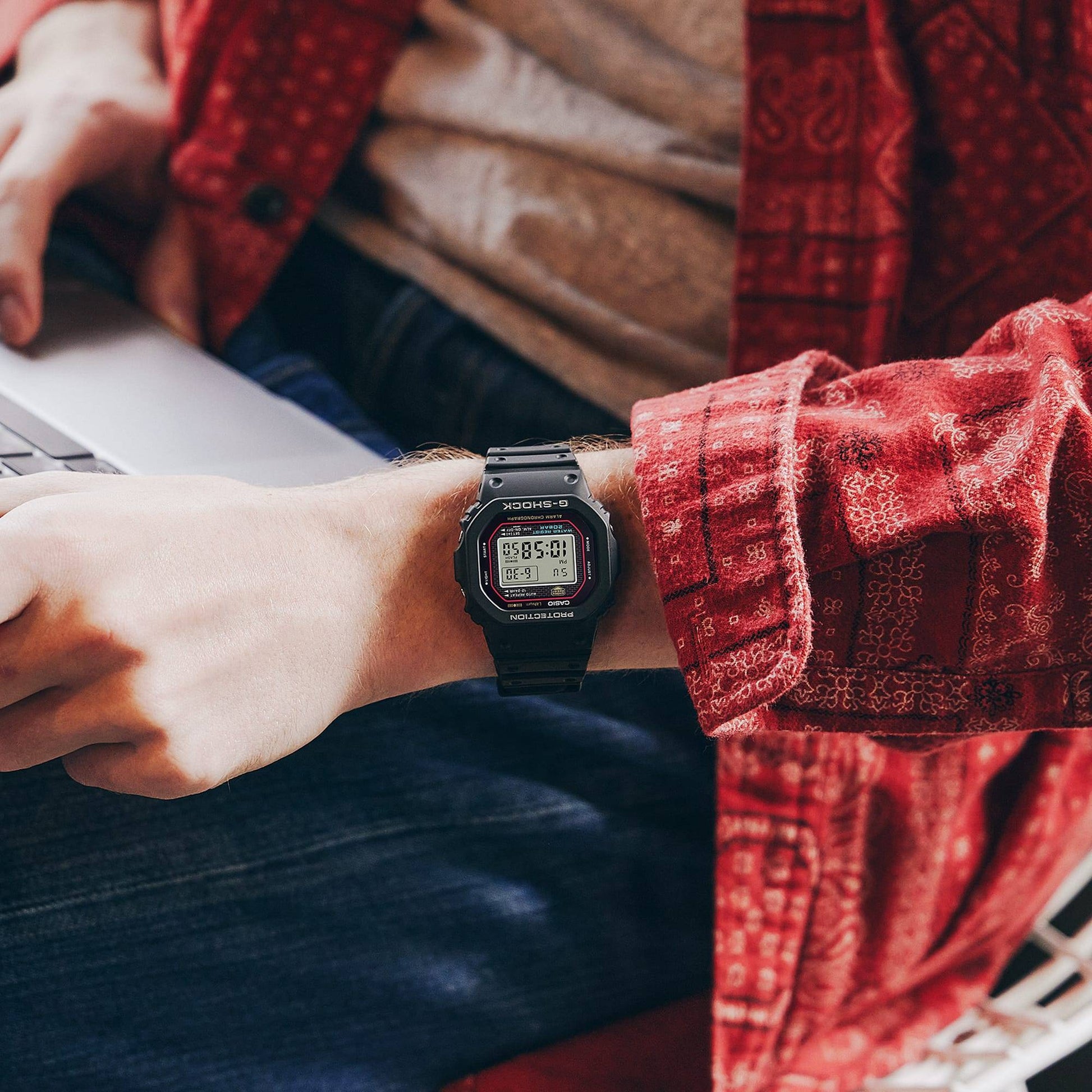 G-Shock DIGITAL 5000 SERIES DW5000R-1A