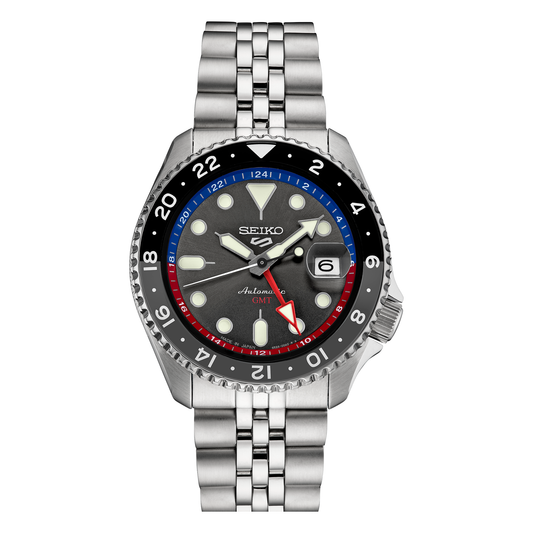 Seiko 5 Sports SSK019, full watch front view
